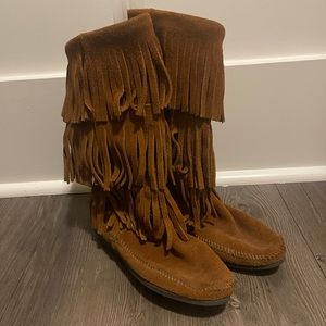 Minnetonka Boots, barely worn!